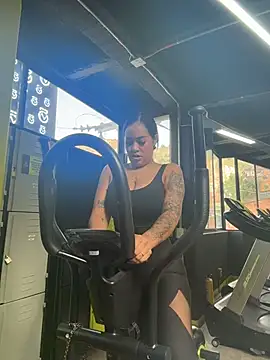 Luisa Fernandaa online show from 02.27.26