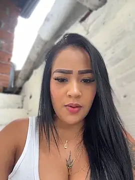 Snapshot of Luisa_Fernandaa chatting on 04.16.26 Luisa Fernandaa online show from 04.16.26