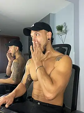 ARON TAYLER01 online show from 01.21.25