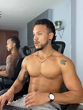 ARON TAYLER01 online show from 03.13.25