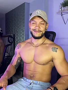 ARON TAYLER01 online show from 09.27.25