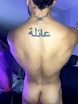 ARON TAYLER01 online show from 10.18.25