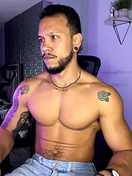 ARON TAYLER01 online show from 10.21.25