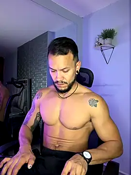 ARON TAYLER01 online show from 12.16.25