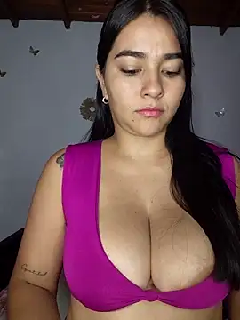 Snapshot of alison_villalobo chatting on 06.13.26 alison villalobo online show from 06.13.26
