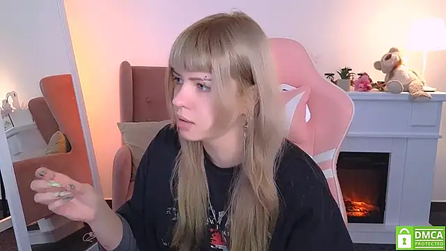 Grace and  Jacob online show from 10.08.25