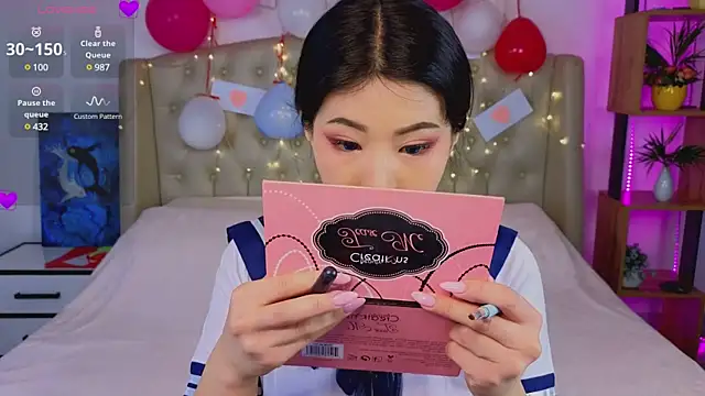 Snapshot of Wendy__Hills chatting on 02.12.25 Wendy Hills online show from 02.12.25