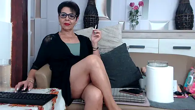 Snapshot of rosie69 chatting on 09.25.25 rosie69 online show from 09.25.25