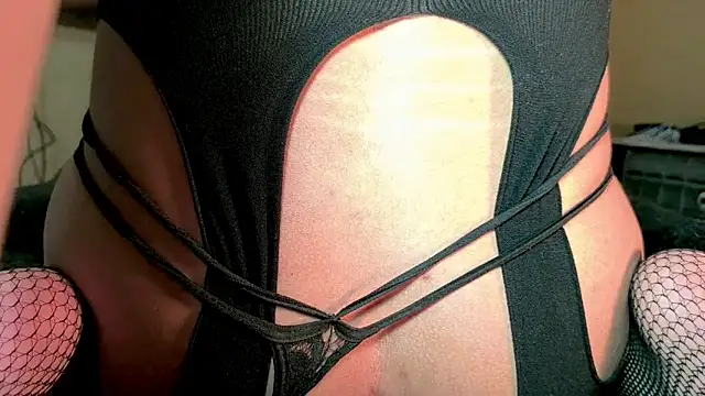 Snapshot of SEXYTRAV18 chatting on 02.10.26 SEXYTRAV18 online show from 02.10.26