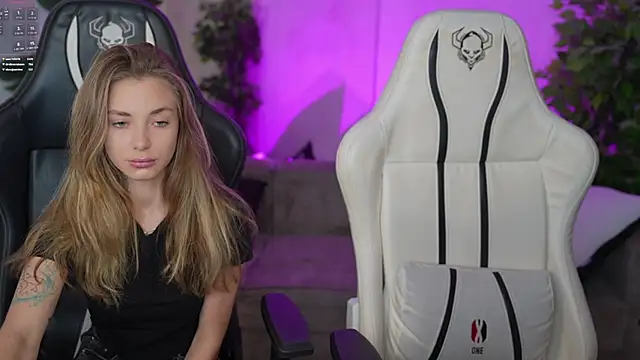 Kisasolo online show from 09.13.25