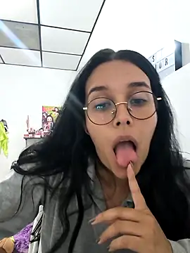 Annya-sweet online show from 10.23.25