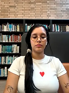 Annya-sweet online show from 10.30.25