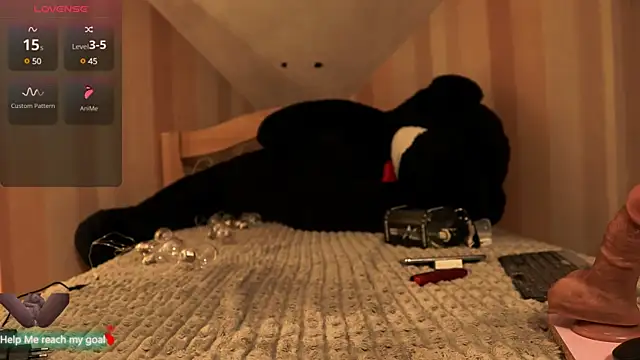 Redhead Shark new online show from 01.16.25