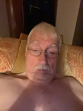 Steffibi1954 online show from 10.28.25