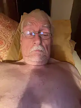 Steffibi1954 online show from 10.29.25