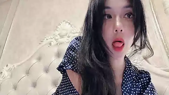 Jeanie Tiya online show from 02.03.25