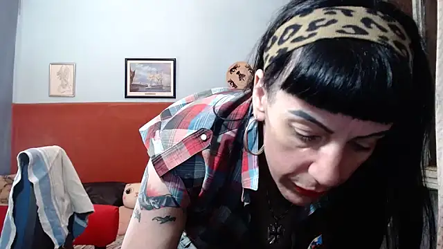 Gretella online show from 10.16.25