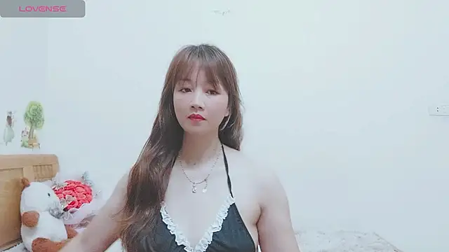 Holygirlsweet777 online show from 12.04.24