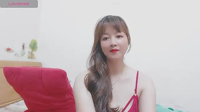 Holygirlsweet777 online show from 12.13.24