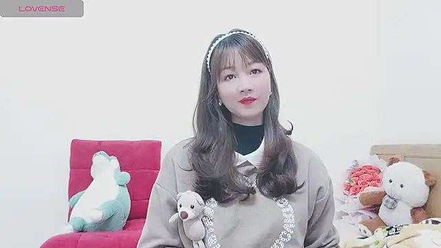 Holygirlsweet777 online show from 12.30.24