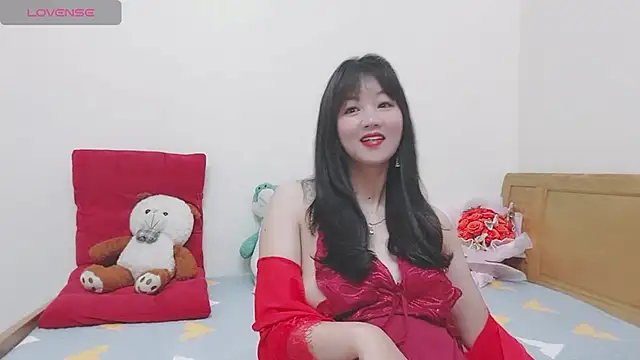 Holygirlsweet777 online show from 02.10.25