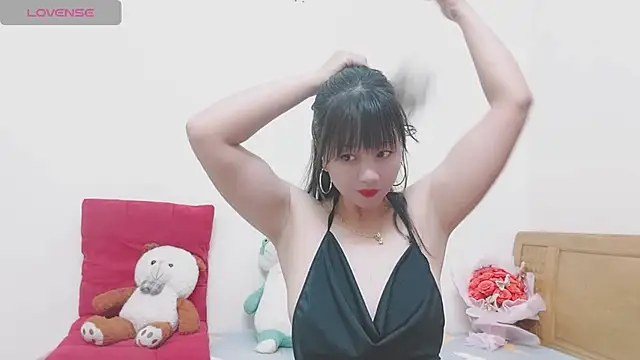 Holygirlsweet777 online show from 02.12.25