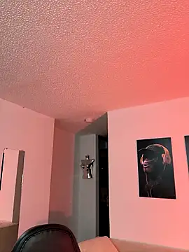 i am nina  online show from 03.07.25