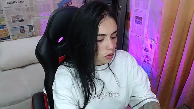 i am nina  online show from 10.22.25