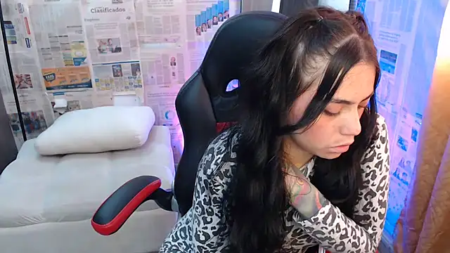 i am nina  online show from 11.13.25