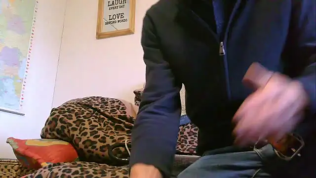 banana4joy online show from 11.17.25