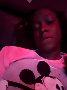 Snapshot of Prettybecs chatting on 12.02.24 Prettybecs online show from 12.02.24