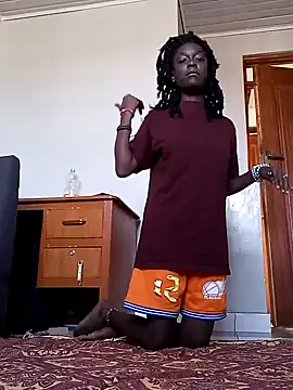 Snapshot of Prettybecs chatting on 01.18.25 Prettybecs online show from 01.18.25