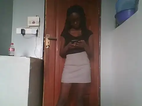 Snapshot of Prettybecs chatting on 09.11.25 Prettybecs online show from 09.11.25