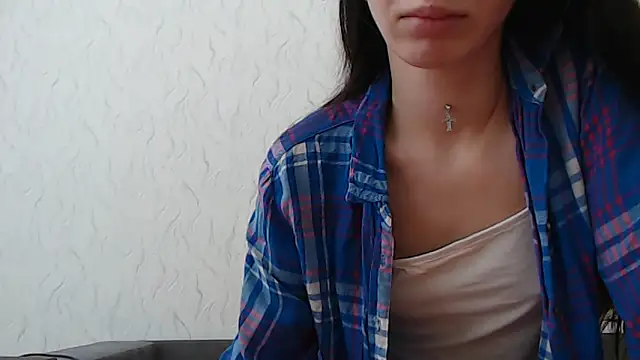 Snapshot of HoneyWiles chatting on 02.10.25 HoneyWiles online show from 02.10.25