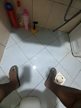 Snapshot of dream_catcher chatting on 12.04.25 dream catcher online show from 12.04.25