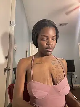 Snapshot of wishwashhy22 chatting on 02.02.25 wishwashhy22 online show from 02.02.25