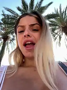 BritneyDimond online show from 12.20.24