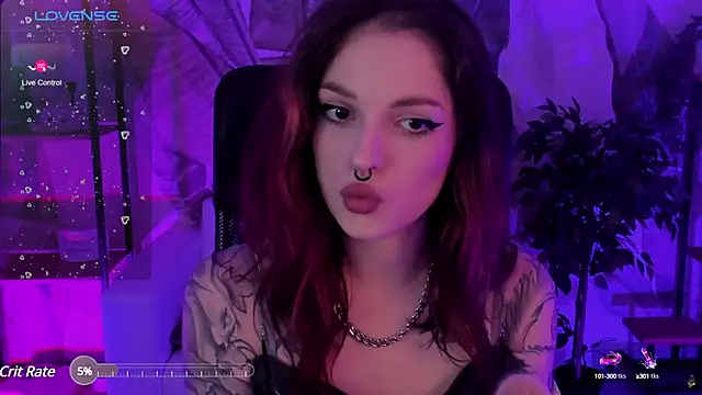 BratzieDarsie online show from 01.06.25