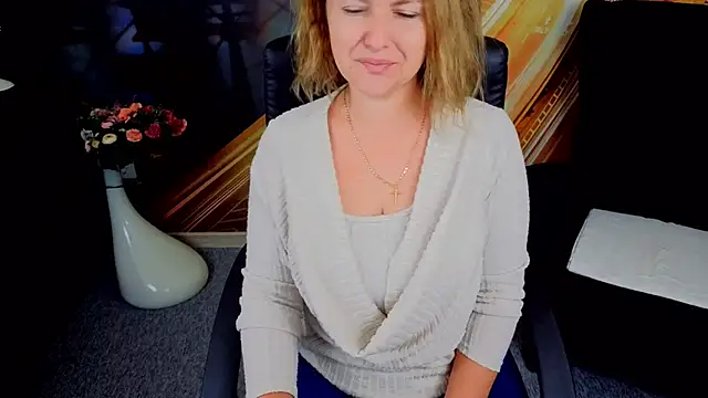 EmmaxPark online show from 10.23.25