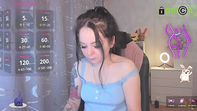 AnnyHoney  online show from 10.17.25