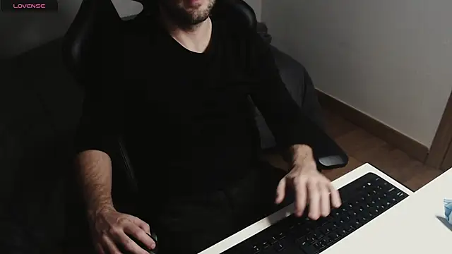 cutehairymacho online show from 03.03.25