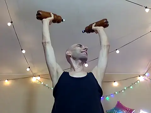 Snapshot of HandsomeAlfie chatting on 10.11.25 HandsomeAlfie online show from 10.11.25