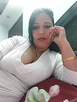 Poojabhabi101 online show from 03.05.25