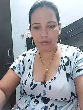 Poojabhabi101 online show from 09.18.25