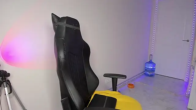 Vincent Strong online show from 01.03.25