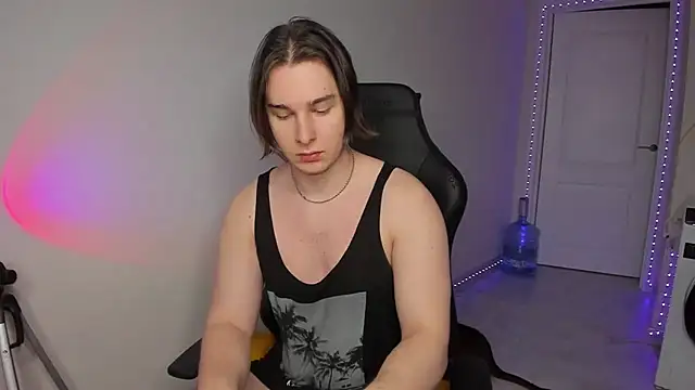 Vincent Strong online show from 01.10.25