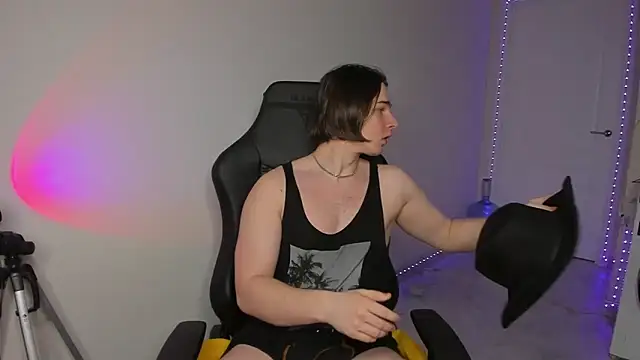 Vincent Strong online show from 01.10.25