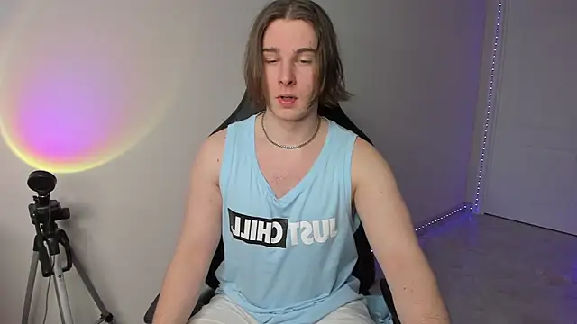 Vincent Strong online show from 02.21.25