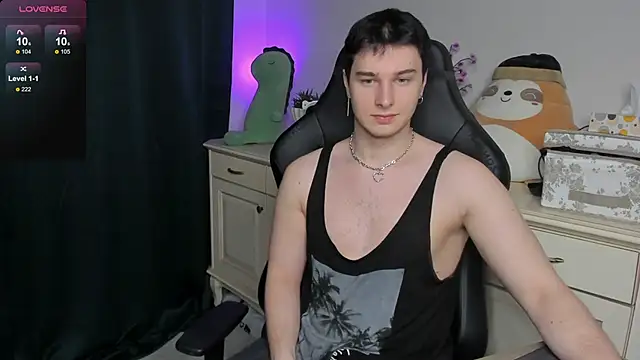 Vincent Strong online show from 12.22.25