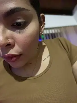 GigiiStone online show from 12.20.24